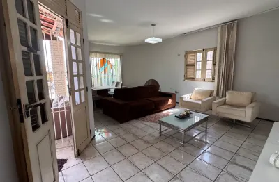 Casa com 3 quartos à venda na Rua Carrapicho, 1962, Messejana, Fortaleza