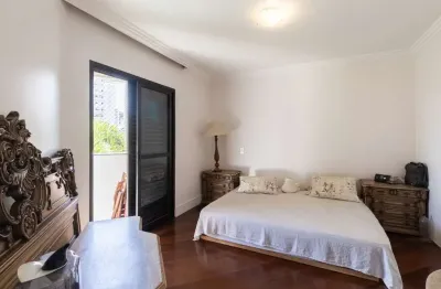 Apartamento tipo para venda em centro com 4 quartos, sendo 2 suítes, 240m²