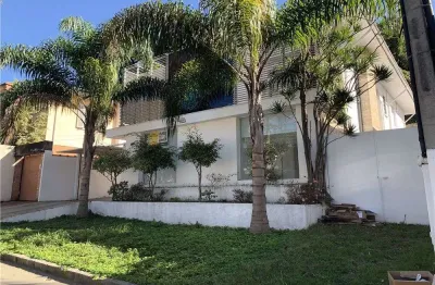Casa comercial para alugar na Avenida Arnolfo Azevedo, 178, Pacaembu, São Paulo