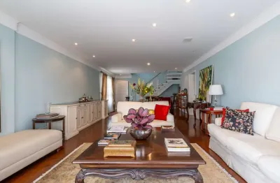 Duplex para venda em Indianópolis com 5 quartos, sendo 3 suítes , 288m²