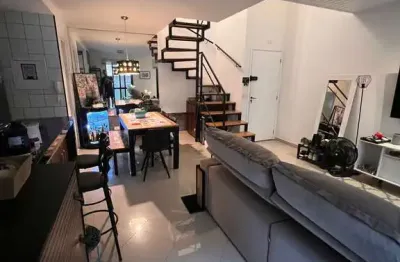 Duplex para venda em pinheiros com 2 quartos, sendo 2 suítes, 80m²