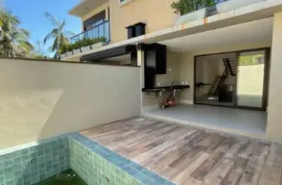 Casa em condomínio para venda com 4 quartos, sendo 4 suítes, 150m²