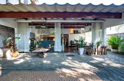 Sobrado para venda em jardim leonor com 3 quartos, sendo 3 suítes, 170m²