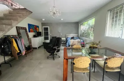 Casa para venda em Vila Clementino com 3 quartos, sendo 1 suíte , 140m²