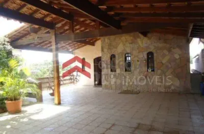 Casa com 4 quartos à venda na joaquim novaes, 46, centro, vargem grande paulista por r$ 550.000