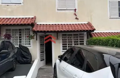 Casa em condomínio fechado com 2 quartos à venda na carlópolis, 143, vila clara, cotia por r$ 260.000