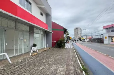 Sala comercial para locação anual em excelente localização