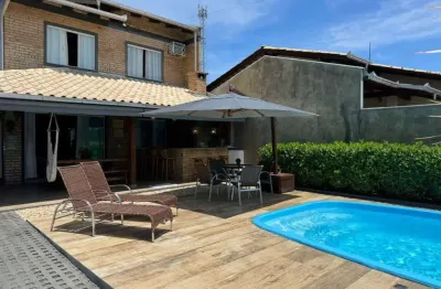 Casa de praia à venda em penha/sc – um investimento que une lazer e alta rentabilidade!