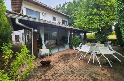 Casa em condomínio fechado com 4 quartos à venda na Avenida Praia de Itapoan, Vilas do Atlantico, Lauro de Freitas