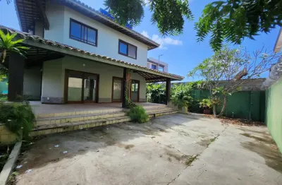 Casa em condomínio fechado com 4 quartos para alugar na Priscila Dultra, 9, Vilas do Atlantico, Lauro de Freitas