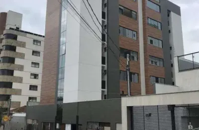 Área privativa, prado, 3 qtos, novo, excelente localização.