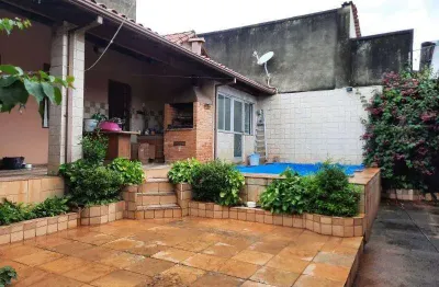Casa com 3 quartos à venda na Rua Vicente Risola, Santa Inês, Belo Horizonte
