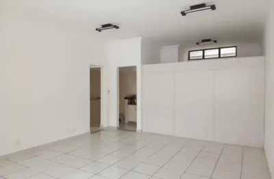 Excelente localização, área comercial 2 salas conjugadas e 2 banhos