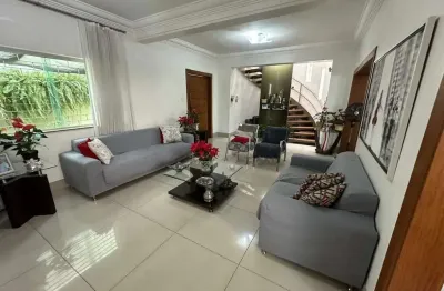 Excelente casa no prado para residência ou comercial, conforto e bom gosto