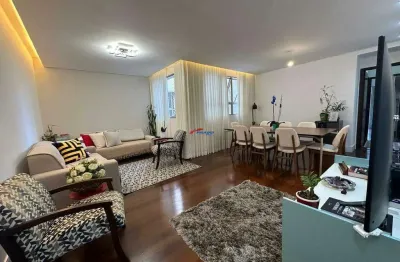 Apto com 118 m², reformado, localização privilegiada.