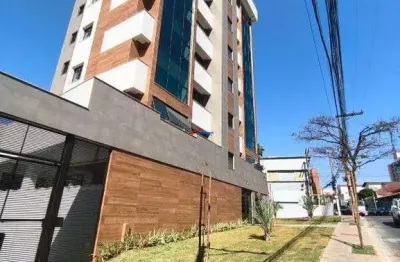 Apartamento 3 quartos, suíte, 2 vagas, prédio imponente, localização ímpar