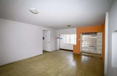 Casa com 3 quartos para alugar na Rua Nova Lima, Carlos Prates, Belo Horizonte