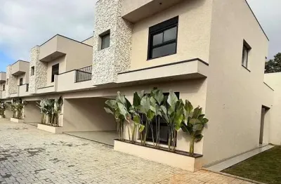Casa duplex com 03 suítes em condomínio village em bairro excelente - atibaia
