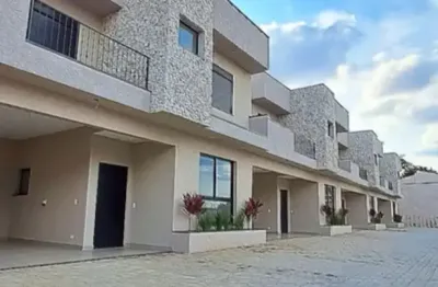 Sobrado à venda em condomínio village , atibaia sp bairro nobre .