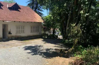 Terreno à venda na Rua Marcos Grossembacher, 256, Glória, Joinville