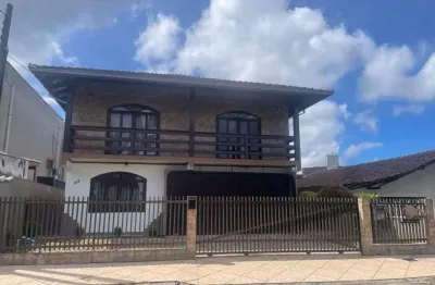 Casa no costa e silva com 3 quartos para locação, 108 m²