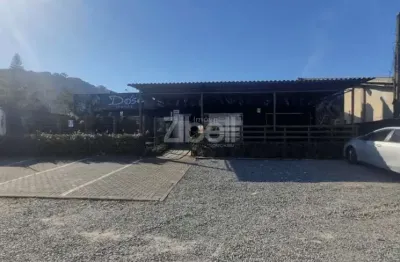 Casa para alugar na Rua Marquês de Olinda, 3115, América, Joinville