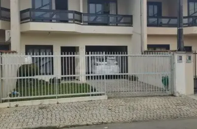 Sobrado geminado no costa e silva com 3 quartos para venda, 117 m²