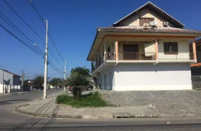 Sobrado no jardim iririú com 3 quartos para venda, 250 m²