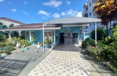 Casa com 3 quartos à venda na Rua Vidal Ramos, 566, Guanabara, Joinville