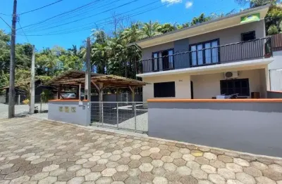 Casa com 5 quartos à venda no Glória, Joinville 