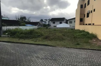 Terreno à venda na Rua Guilhon Ribeiro, 58, Guanabara, Joinville