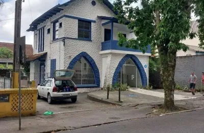 Casa para alugar na Rua Mário Lobo, 50, Centro, Joinville