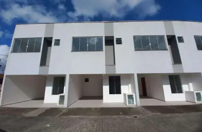 Casa com 2 quartos à venda na Rua Colon, 71, Glória, Joinville