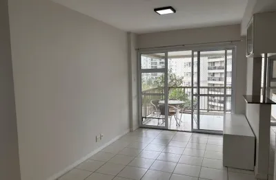 Apartamento com 2 quartos no cidade jardim na barra da tijuca
