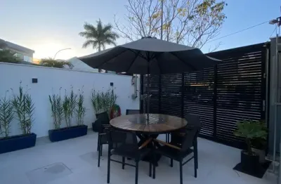 Linda casa mobiliada no condomínio riviera del sol no recreio dos bandeirantes