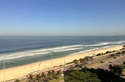 Apartamento com 4 quartos frontal mar na avenida lúcio costa barra da tijuca