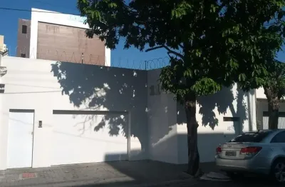 Apartamento com 2 quartos para alugar na Rua Nogueira Acioli, 1145, Centro, Fortaleza