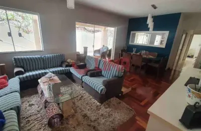 Casa com 4 quartos à venda no Jardim Estoril, Bauru 