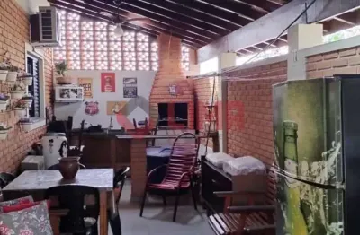 Casa com 3 quartos à venda no Jardim Solange, Bauru 