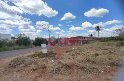Terreno à venda na Rua D'Annuncio Cammarosano, Parque São João, Bauru