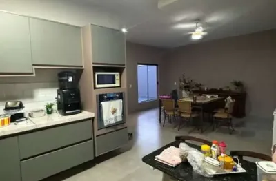 Casa com 3 quartos à venda na Rua Francisco Placco, Jardim Marcia, Agudos