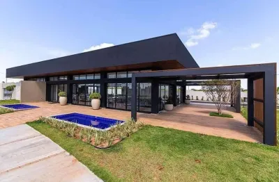 Residência maravilhosa Villa de Leon 1 altíssimo padrão, completa em armários, climatizada e energia fotovoltaica