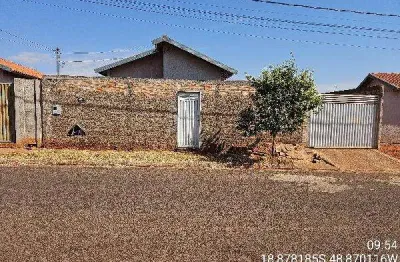 Oportunidade única em monte alegre de minas - mg | tipo: casa | negociação: leilão  | situação: imóvel