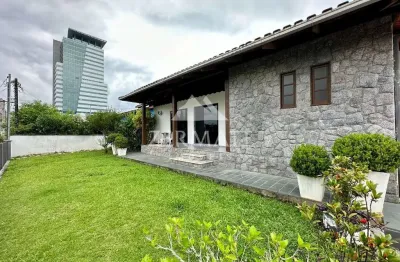 Casa com 3 dormitórios para alugar à 300m da vila germânica- velha - blumenau/sc
