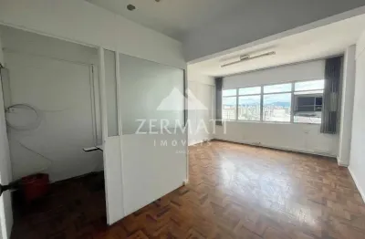 Sala comercial com 3 salas para alugar no Centro, Blumenau 