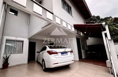 Casa com 3 dormitórios sendo 1 suite para locação no bairro da velha central.