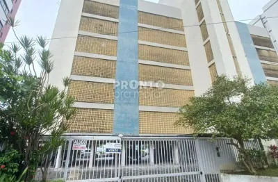 Excelente apartamento localizado a beira mar de candeias, com 84,36m² de área útil.