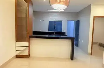 Casa a venda ao lado próximo avenida são paulo, 7 minutos buriti shopping,10 minutos shopping flamboyant, acabamos fino, setor vila maria, aparecida de goiânia,03 quartos sendo uma suíte, ótima locali