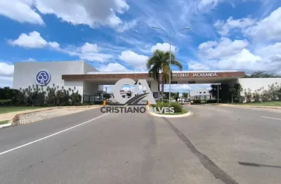 Sobrado a venda com 04 quartos condomínio parqville jacarandá aparecida de goiânia,sala com direito alto, todas no porcelanato, ótima localização.