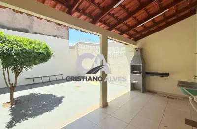 Casa usada a venda setor vila maria aparecida de goiânia, próximo supermercado,loja de conveniência,avenidas